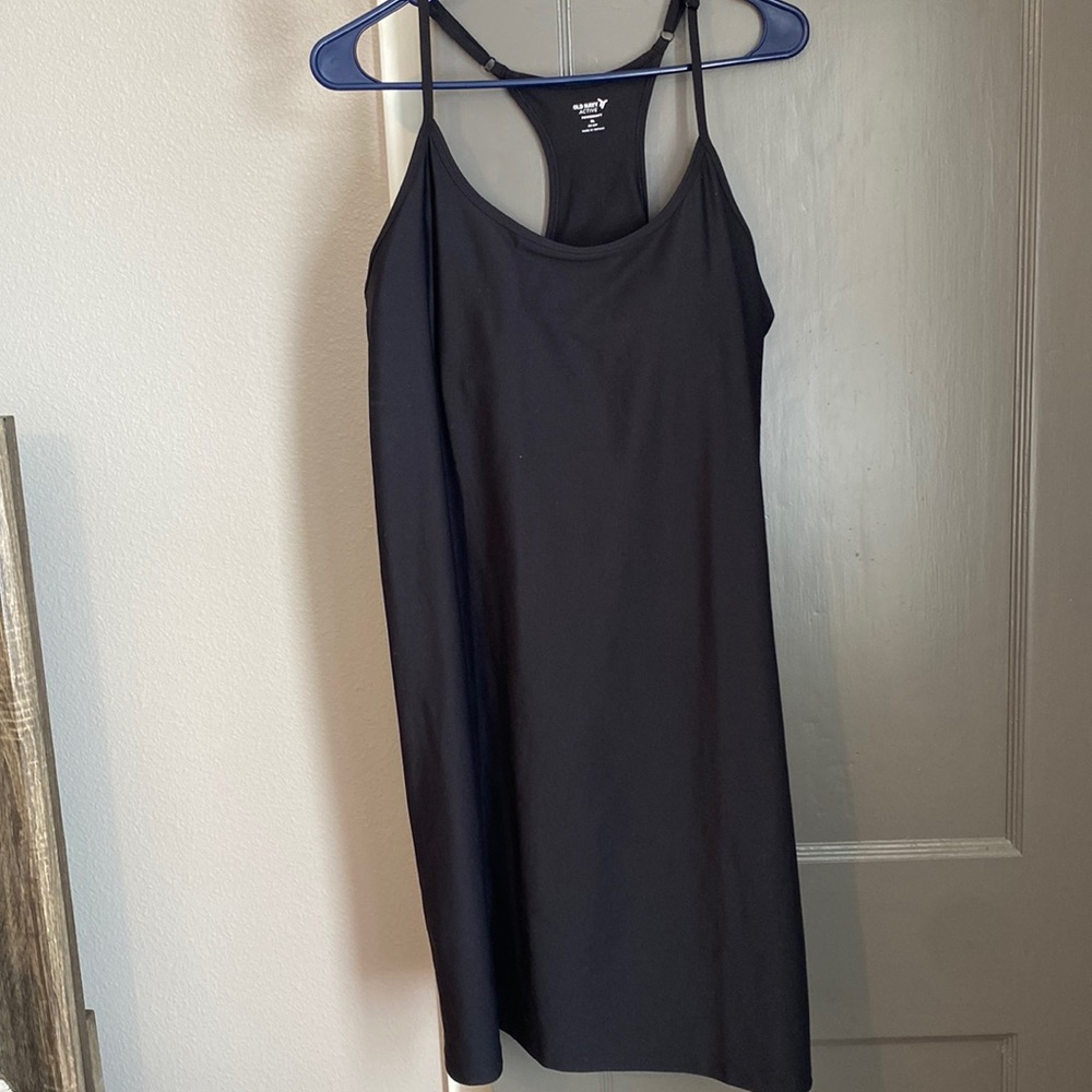Old navy activewear dress size XL never worn